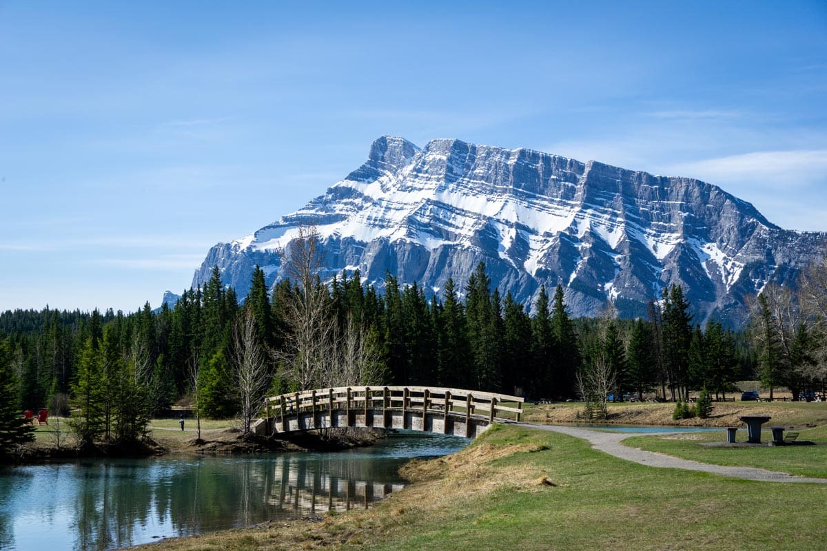 bridge and view of Mt Rundle at Cascade Ponds.